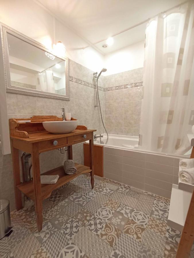 Gite Avec Piscine "La Maison De Valentine" En Provence Montsalier Dış mekan fotoğraf