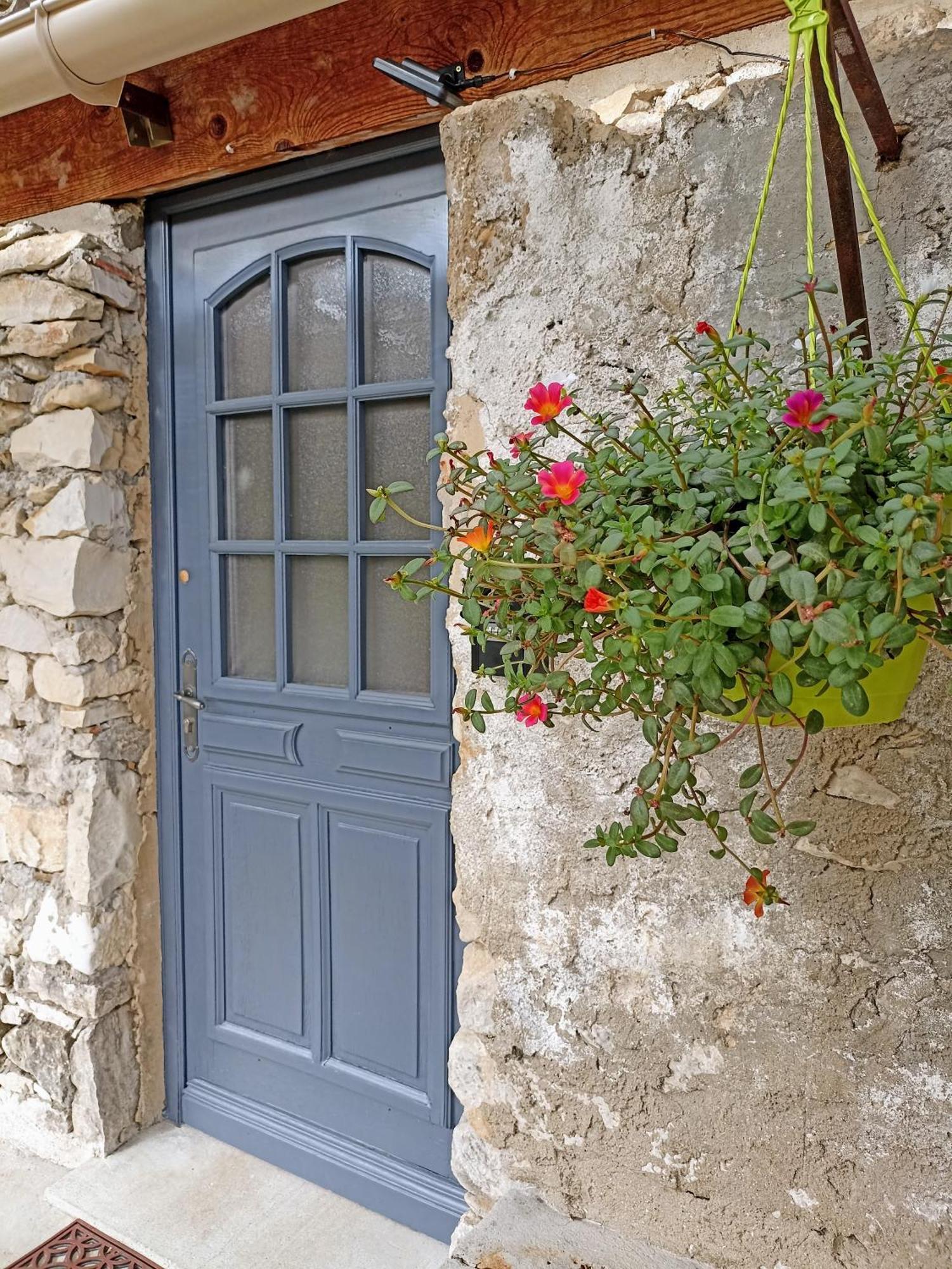 Gite Avec Piscine "La Maison De Valentine" En Provence Montsalier Dış mekan fotoğraf